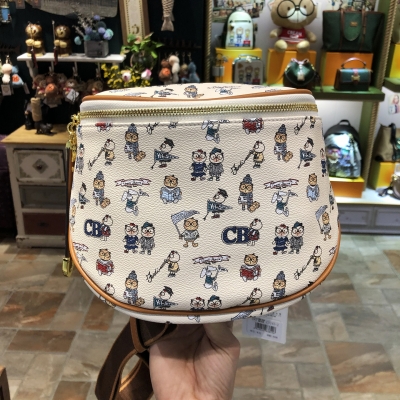 C1245-2 CREAM BEAR Bag Cartoon Cute Fashion Saddle Bag Casual One Shoulder Messenger Waist Bag Chest Bag For Women